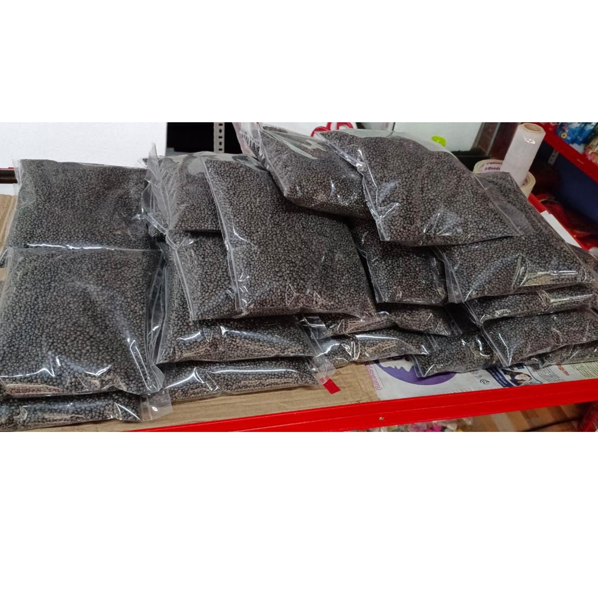 Aquarium Black Soil for Fish Tank Live Plants Black Gravel 900 gram/pack - 4