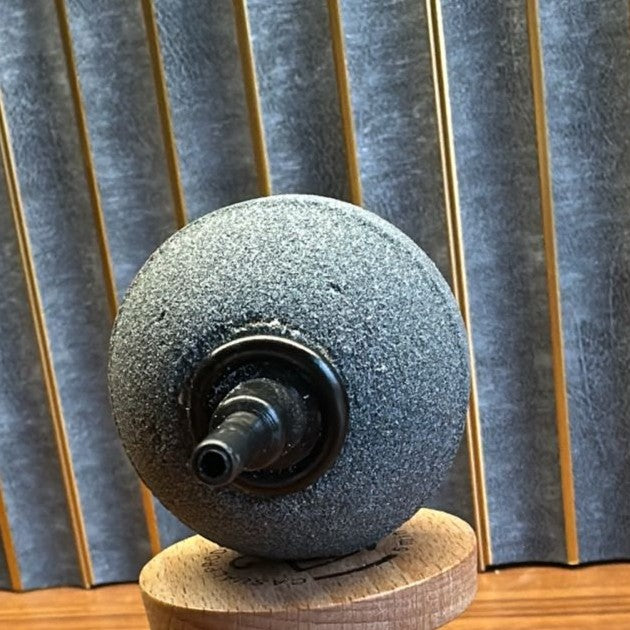 Round Ball Aquarium Air Stone with Plastic Nozzle (Size - 5cm) - 3