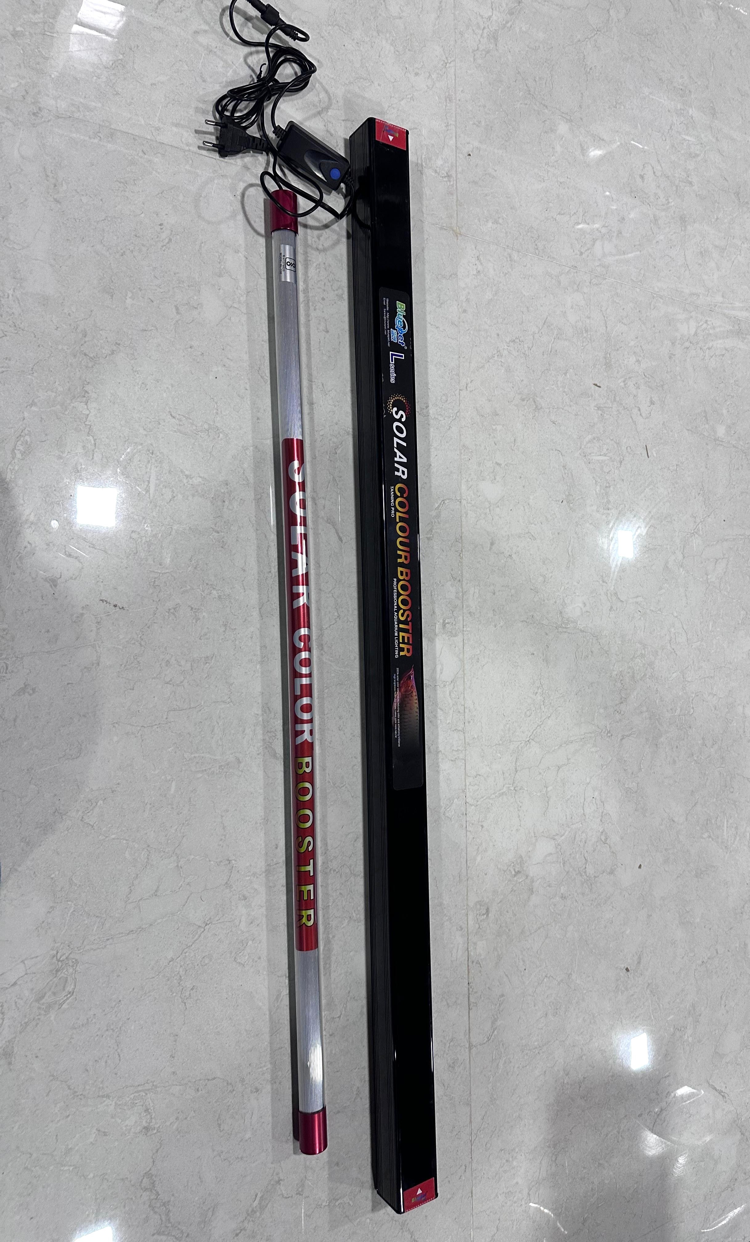 Bluepet T8-L100 Solar Colour Booster LED Light (92 cm)