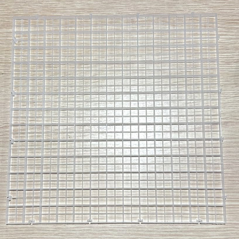 Egg Tray or Aquarium Fish Tank Bottom (White Color 30 x 30 cm)