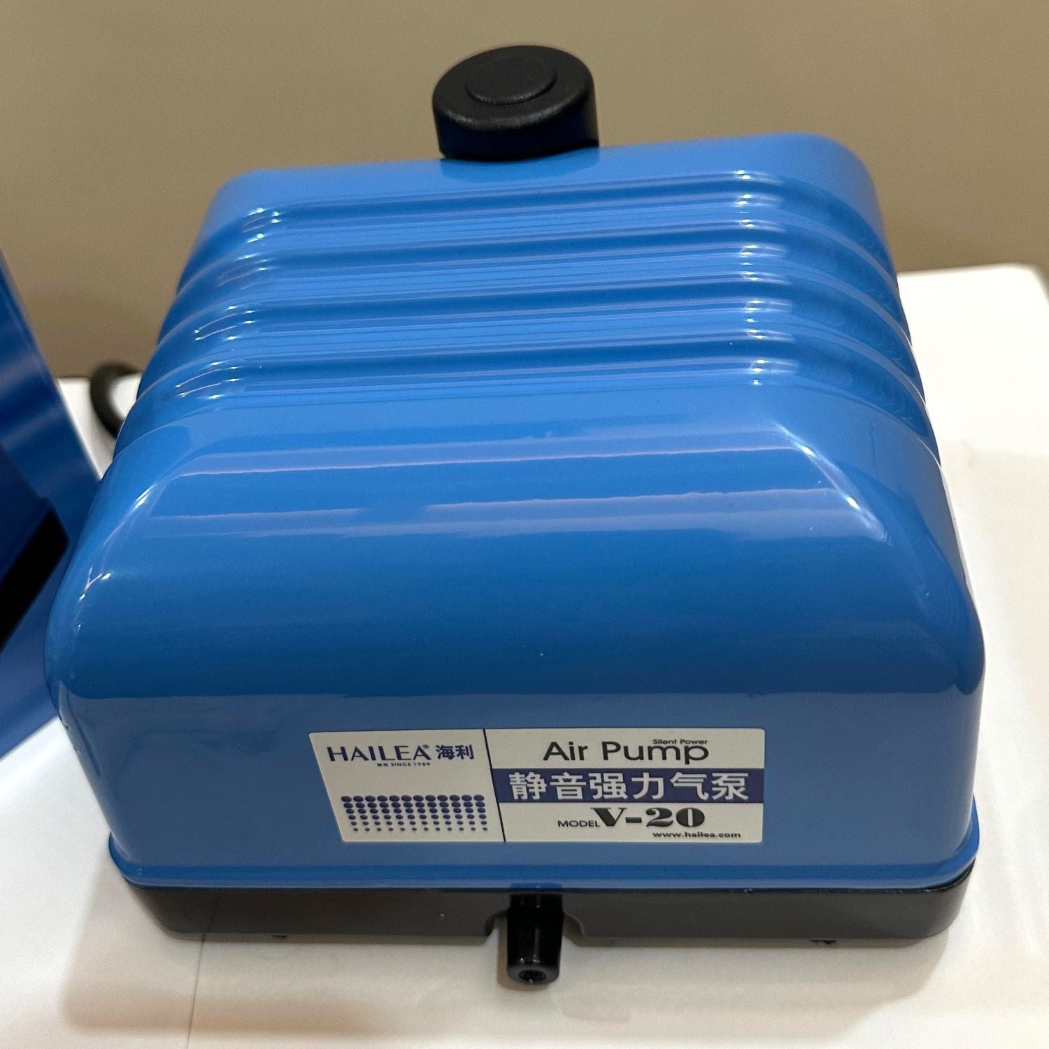 Hailea V-20 Air Pump 15 watts - 7