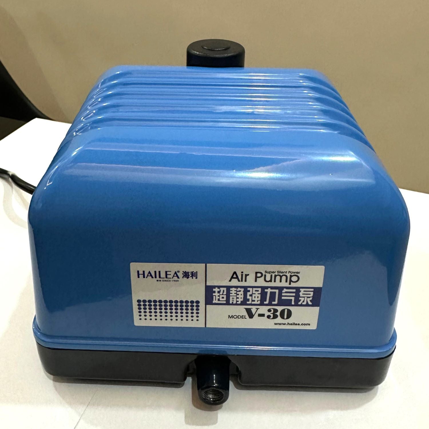 Hailea V-30 Air Pump 25 watts - 4