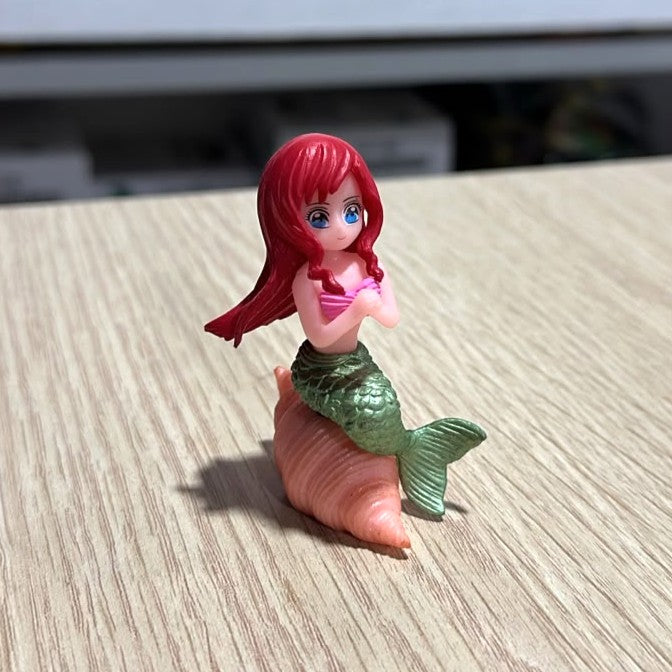 Miniature Mermaid Cute Resin Toy for Aquarium Fish Tank Decoration (Assorted)
