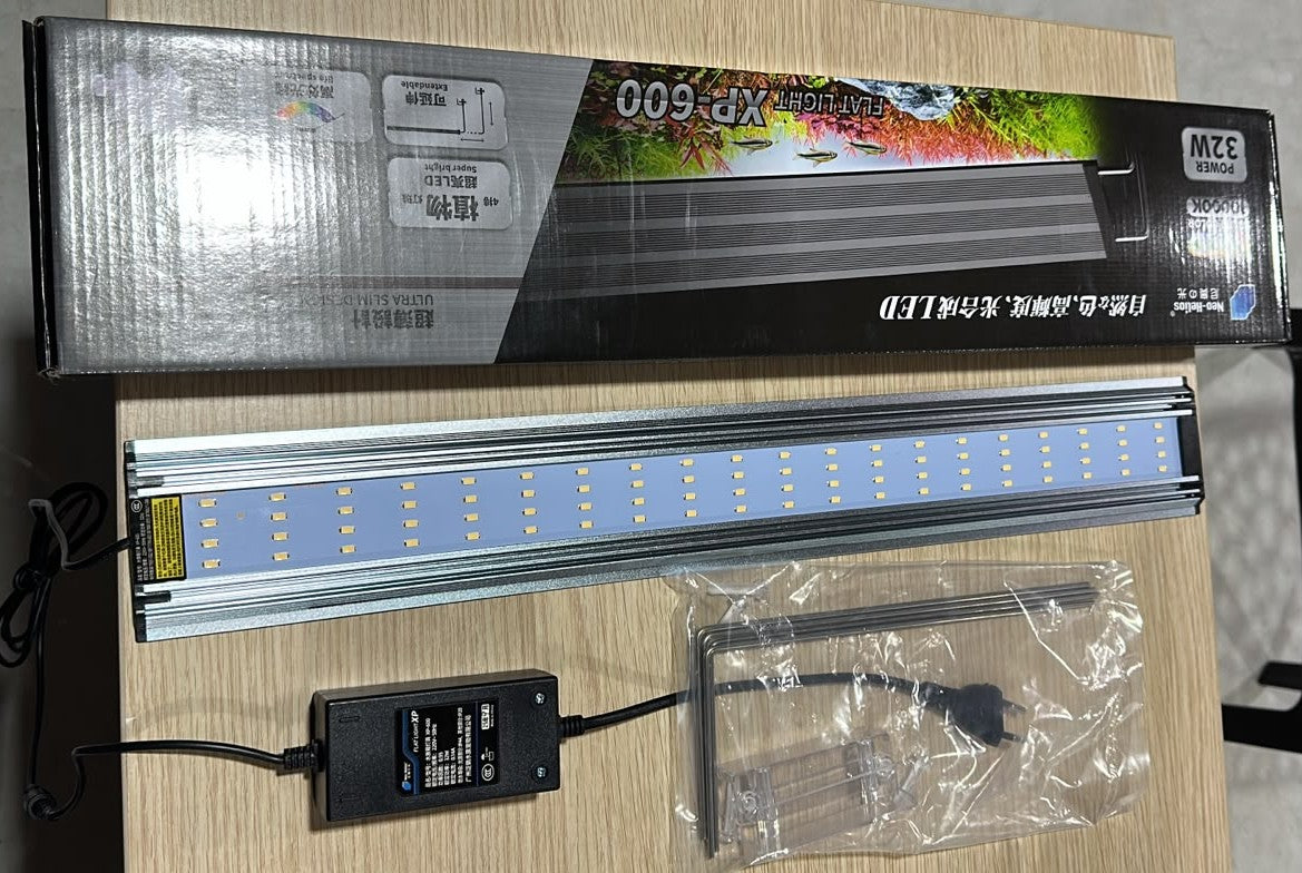 Neo-Helios XP-600 Flat LED Light (32W) – Ultra-Slim Full Spectrum Aquarium Light