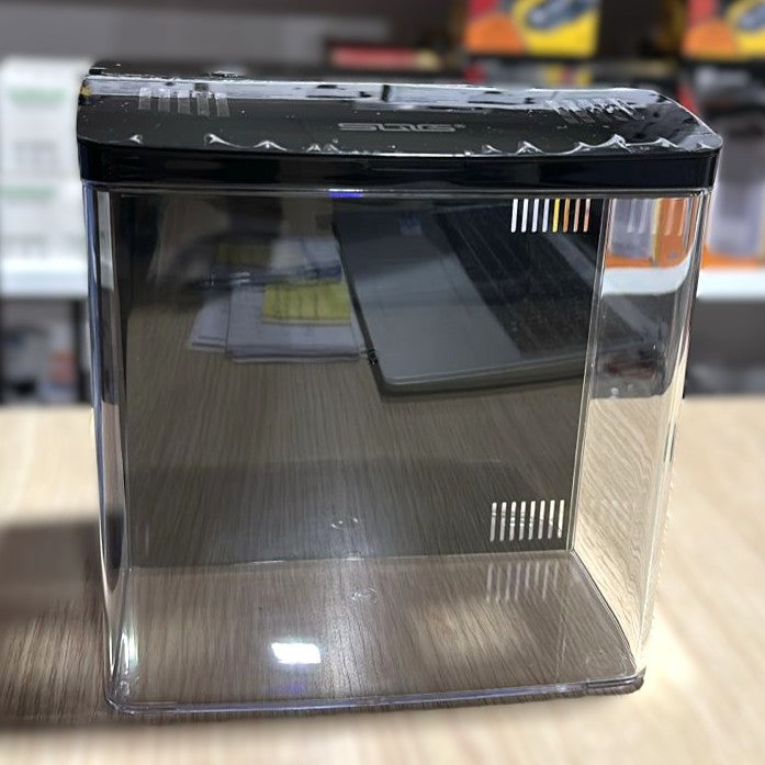 SQG Mini Back Filter Desktop Fish Tank with LED Light (20 x 14 x 20 cm)