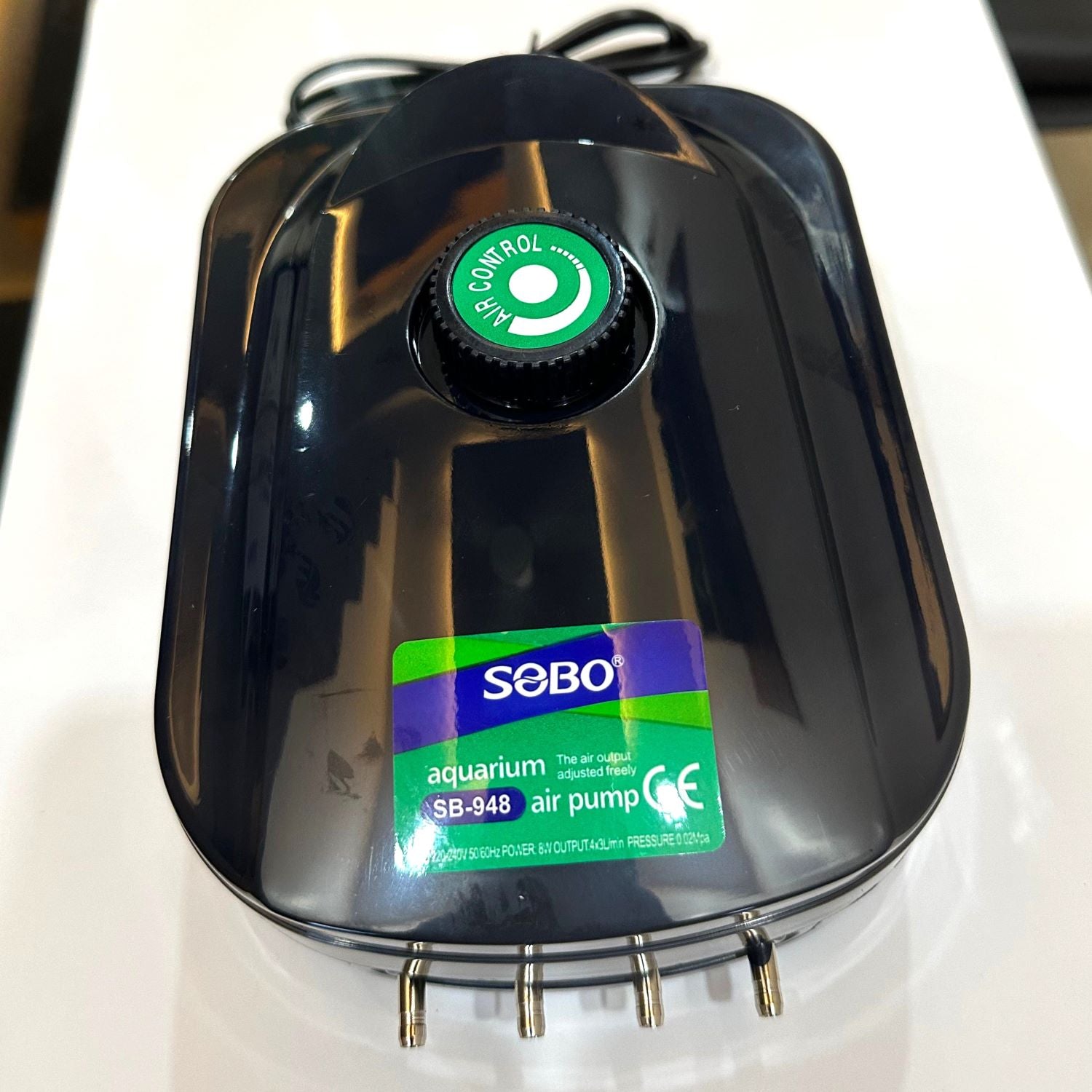 Sobo SB-948 - 4 Way Aquarium Air Pump 8 watts - 4