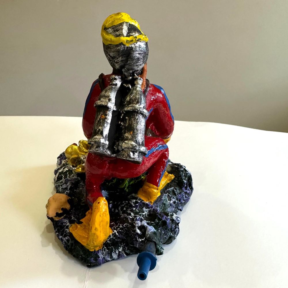 Treasure man | Marine man Aquarium Toy for Fish tank Decoration - 4