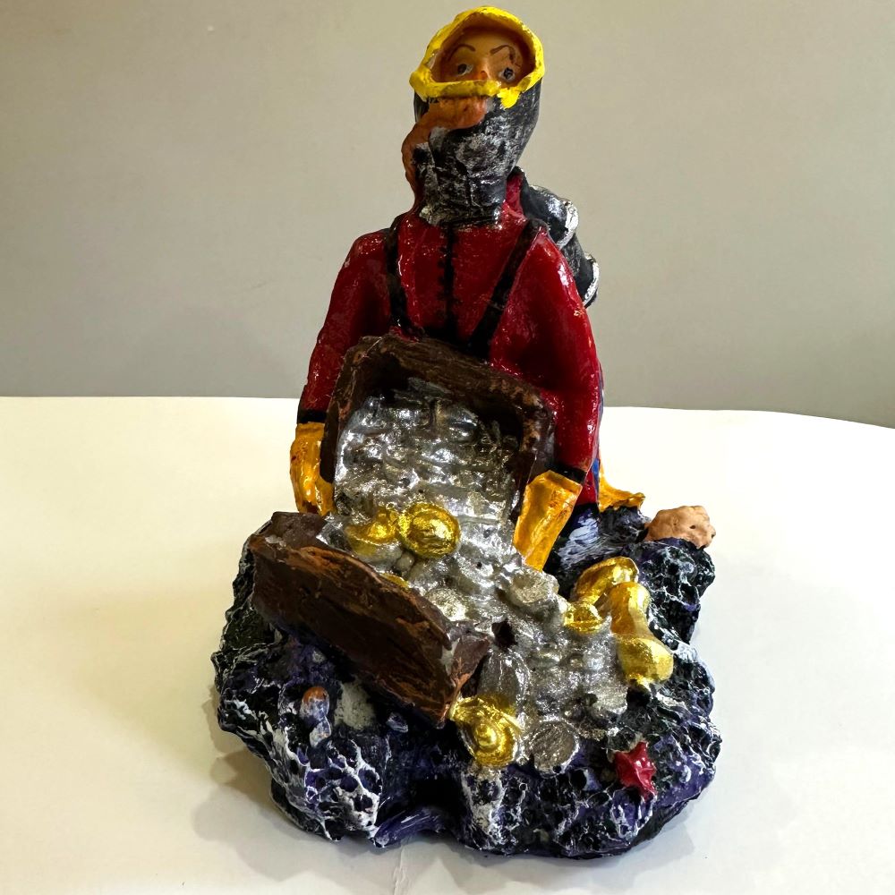 Treasure man | Marine man Aquarium Toy for Fish tank Decoration